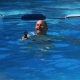 Coroico - Rio Selva Resort - Ortwin filmt im Wasser.jpg