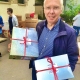 Uli packt mit an