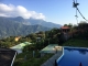 Coroico - Blick vom Hotel ueber Pool und Urwald.jpg