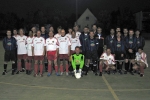 Foto beider Mannschaften – mal wieder im Dunkeln