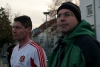 Matthias D und Gerwin beobachten das Spiel.jpg