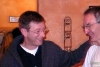 Abschliessendes Schulterklopfen an Ronald durch Stefan.jpg