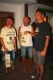 Christian, der Schiedsrichter und Ronald mit Geschenken.jpg