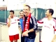 Ronald amuesiert sich mit Zwerchathleten und Mustapha.jpg