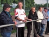 Theo, Ronald und Jens' Familie schauen zu.jpg