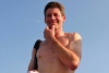 Matthias D oben ohne in der Sonne.jpg