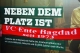 Das Entenmotto mit Schal und Plakat.jpg