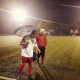 Joseph spielt mit Regenschirm – Uli raet davon ab.jpg