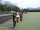 Kritische Zuschauer am Spielfeldrand.jpg