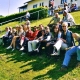 Das Entenpublikum gut gelaunt am Spielfeldrand während des Benefizspieles