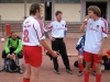 Richard, Daniel und Matthias D erklaeren Konstantin das Spiel.jpg