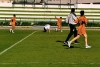 Damaskus_Fussball_Spielszene im Mittelfeld.jpg