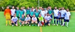 Das übliche Foto beider Mannschaften vor dem Spiel
