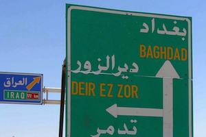 Straßenschild Richtung Bagdad